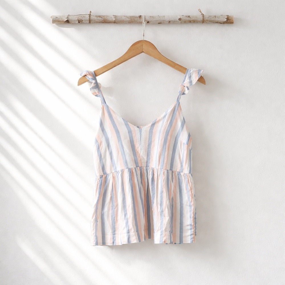 Old Navy Women Striped Peplum Cami Top Ruffle Strap NWT Size S Coastal‎ Summer